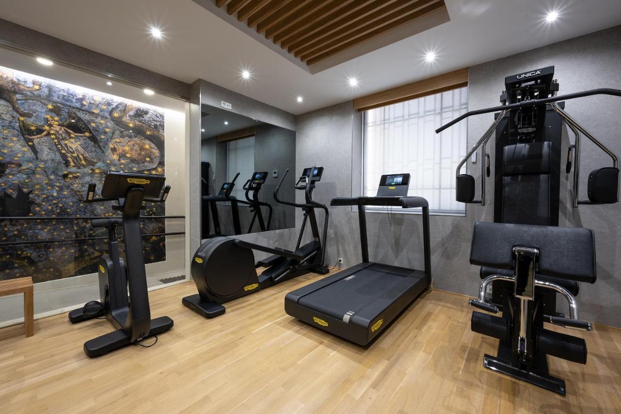 Hotel Rector سلامنكا المظهر الخارجي الصورة A gym in a hotel