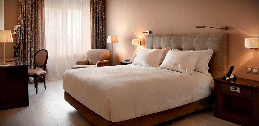 Hotel Rector سلامنكا الغرفة الصورة A bedroom