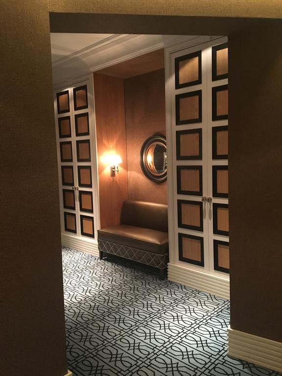 Hotel Rector سلامنكا المظهر الخارجي الصورة The interior of a suite at the Mandarin Oriental, London