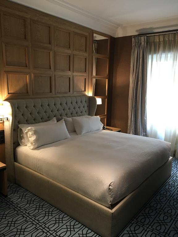 Hotel Rector سلامنكا المظهر الخارجي الصورة A bedroom at the hotel